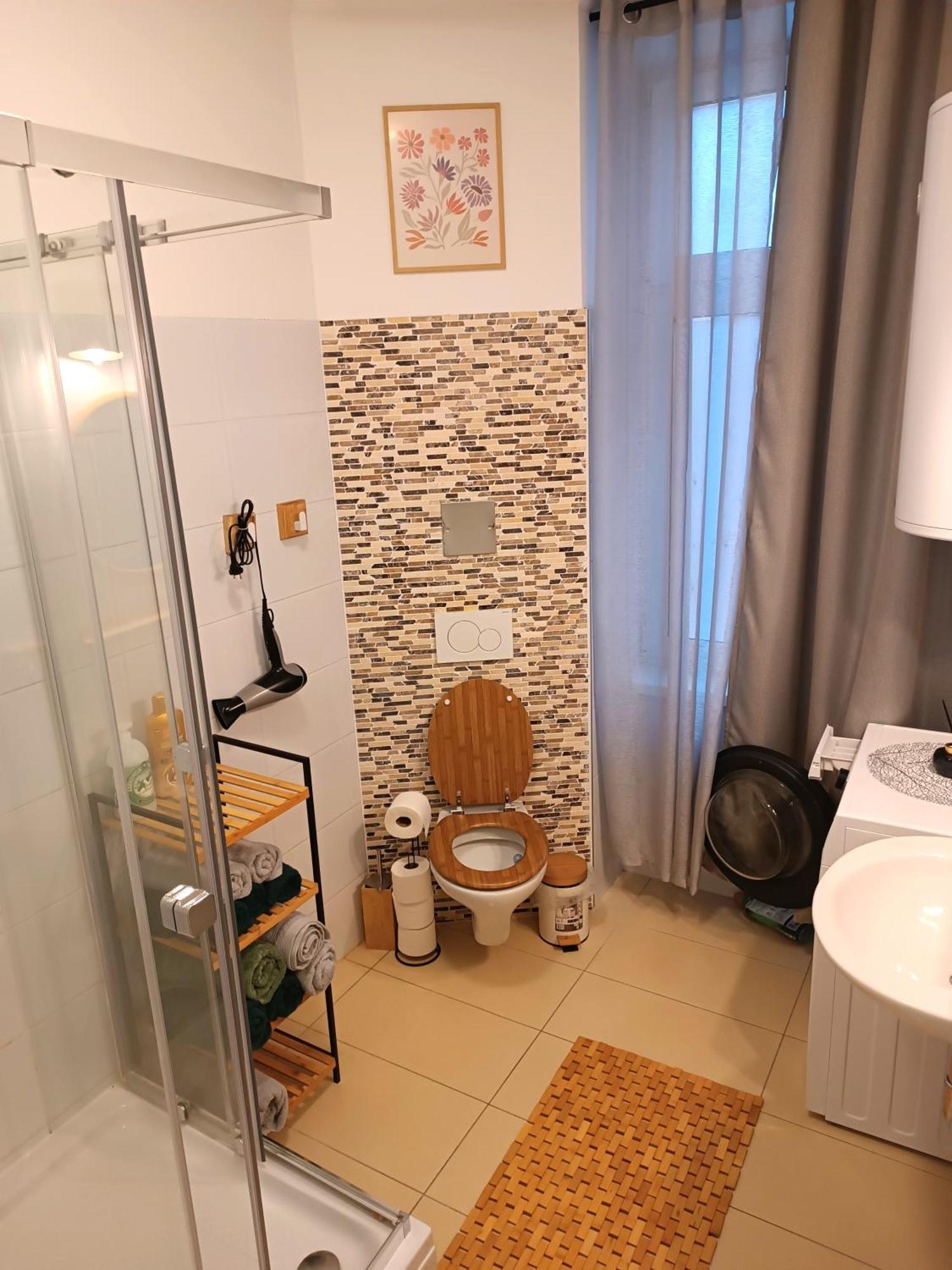 Family Apartments 2 Room'S Centre Muerzzuschlag Luaran gambar